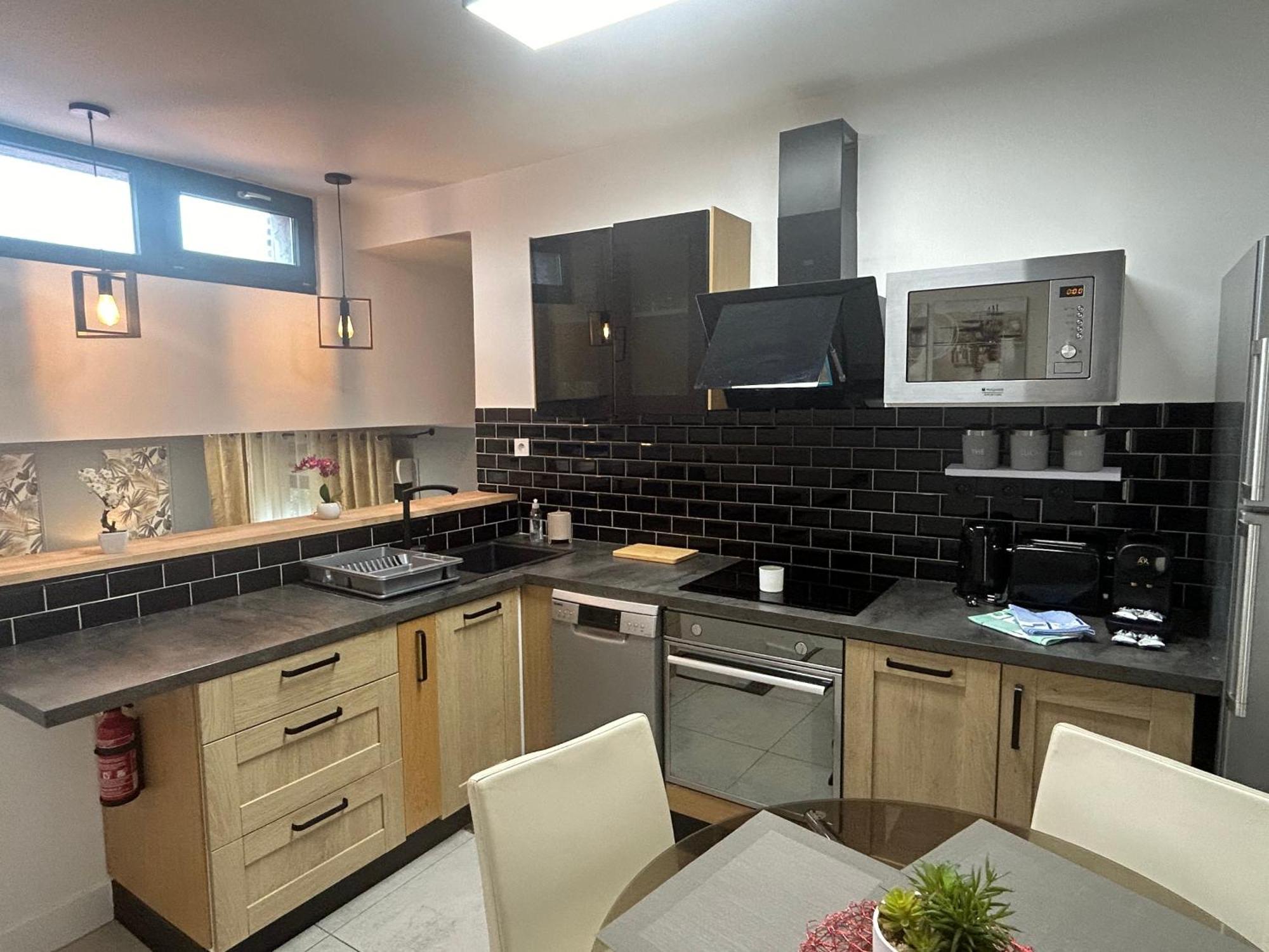 Marvel House - Disneyland 5Min, Private Parking, Terrace Magny-le-Hongre Zewnętrze zdjęcie
