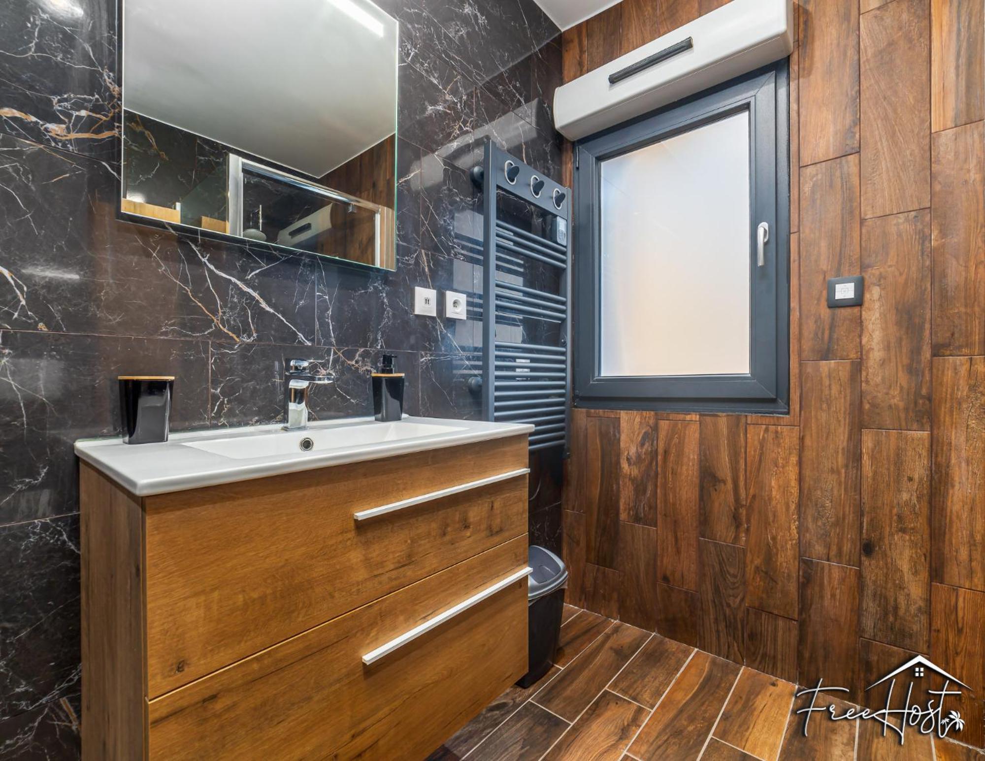 Marvel House - Disneyland 5Min, Private Parking, Terrace Magny-le-Hongre Zewnętrze zdjęcie